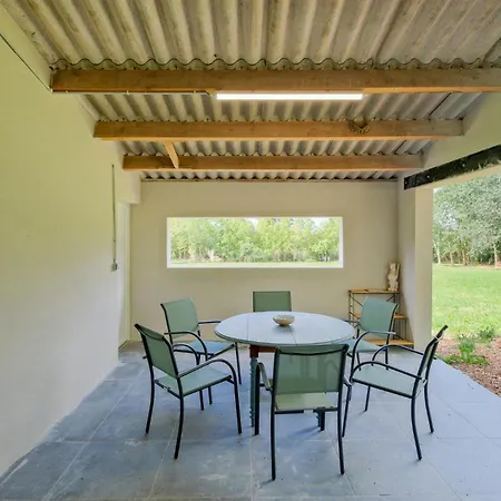 Holiday home Gorgeous In With Kitchen *